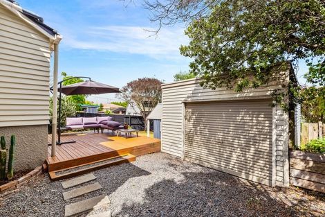 Photo of property in 76 Titirangi Road, New Lynn, Auckland, 0600