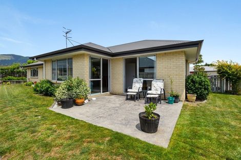 Photo of property in 33 Hammill Grove, Stoke, Nelson, 7011