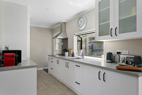 Photo of property in 5 Tobin Place, Richmond Heights, Taupo, 3330