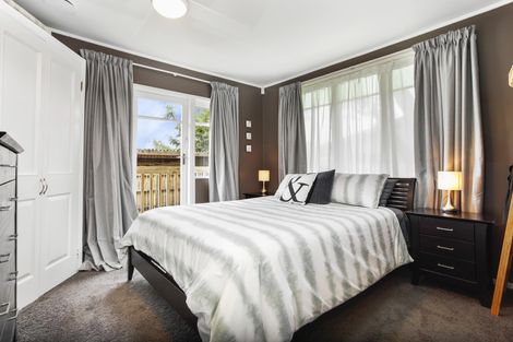 Photo of property in 36 Candia Road, Swanson, Auckland, 0614