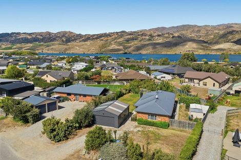 Photo of property in 10 Missy Crescent, Mount Pisa, Cromwell, 9383