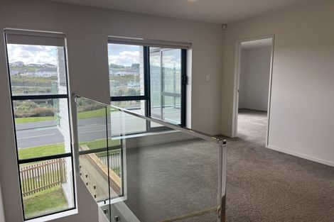 Photo of property in 6 Arran Point Parade, Orewa, 0931