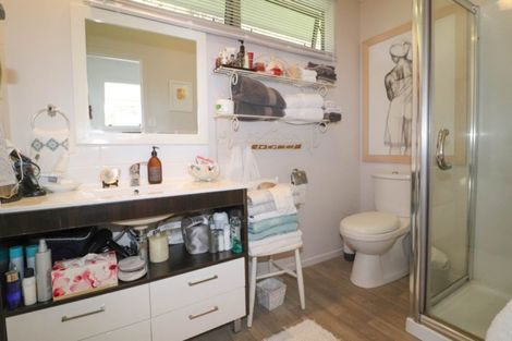 Photo of property in 2 Arthur Road, Ngarimu Bay, Thames, 3575