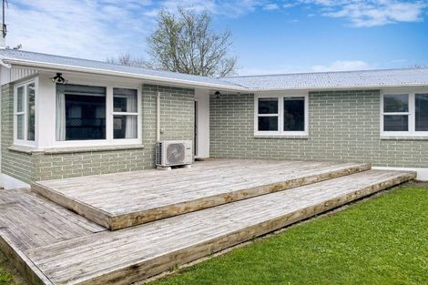 Photo of property in 2b Sutherland Avenue, Silverstream, Upper Hutt, 5019