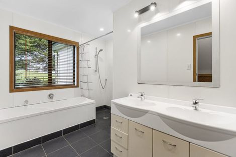 Photo of property in 300 Awai Road, Tarurutangi, New Plymouth, 4372