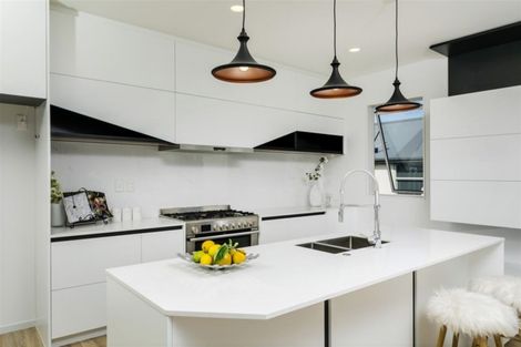 Photo of property in 17 Princes Street, Riverhead, 0820