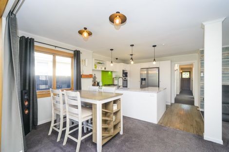 Photo of property in 93 Shamrock Street, Takaro, Palmerston North, 4412