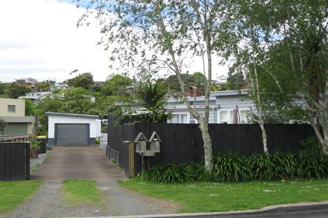 Photo of property in 2/31 Beach Road, Manly, Whangaparaoa, 0930