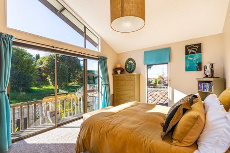 Photo of property in 817 Acacia Bay Road, Acacia Bay, Taupo, 3330