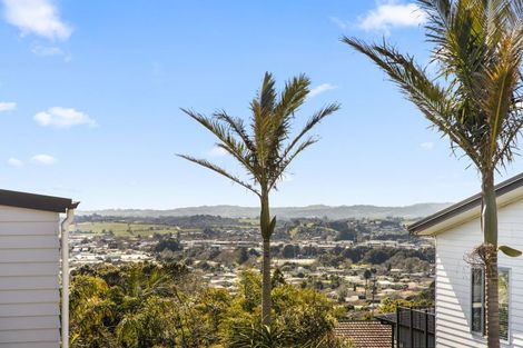 Photo of property in 11 Routly Avenue, Pukekohe, 2120