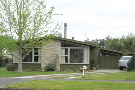 Photo of property in 2 Dillon Bell Road, Whataupoko, Gisborne, 4010