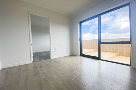 Photo of property in 73 Michael Bosher Way, Flat Bush, Auckland, 2019