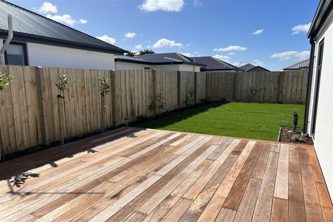 Photo of property in 28 Larissa Road, Halswell, Christchurch, 8025