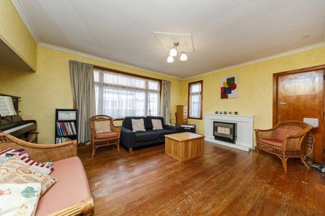 Photo of property in 7 Hobson Place, Takaro, Palmerston North, 4412