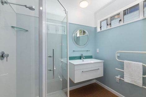 Photo of property in 15 Kaitawa Road, York Bay, Lower Hutt, 5013