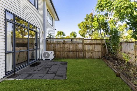 Photo of property in 46/2 Armoy Drive, East Tamaki, Auckland, 2016