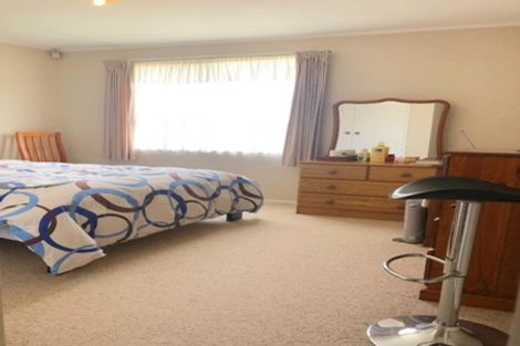 Photo of property in 1/6 Penion Drive, Flat Bush, Auckland, 2023