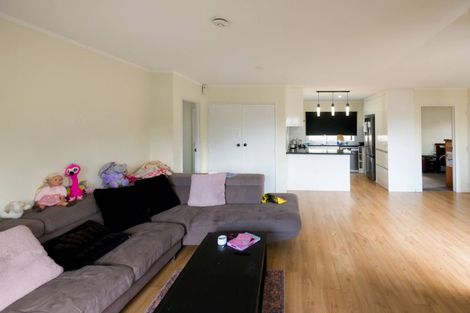 Photo of property in 5 Sherpa Place, Massey, Auckland, 0614