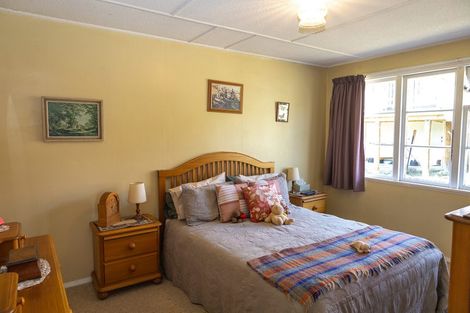 Photo of property in 35 Peel Street, Lawrence, 9532