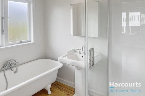 Photo of property in 11 Kamara Road, Glen Eden, Auckland, 0602