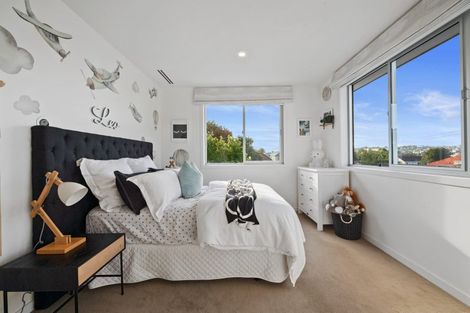 Photo of property in 8 Sylvan Park Avenue, Milford, Auckland, 0620