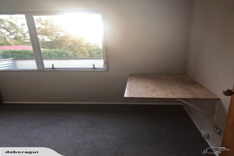 Photo of property in 1/633 Glenfield Road, Totara Vale, Auckland, 0629