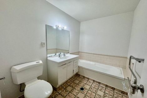 Photo of property in 25 Montilla Place, Manurewa, Auckland, 2102