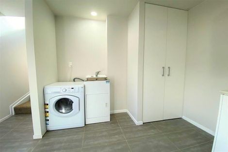 Photo of property in 2/10 Silver Moon Road, Albany Heights, Auckland, 0632