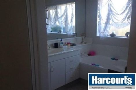 Photo of property in 49 Gravatt Road, Papamoa Beach, Papamoa, 3118