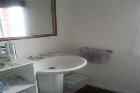 Photo of property in 2 Bidwill Street, Mount Cook, Wellington, 6021