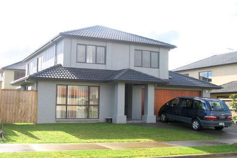 Photo of property in 18 Walter Haddrell Crescent, Flat Bush, Auckland, 2016
