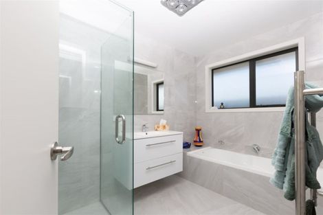 Photo of property in 13 Puketutu Grove, Motueka, 7120