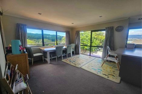 Photo of property in 115 Kirton Drive, Riverstone Terraces, Upper Hutt, 5018