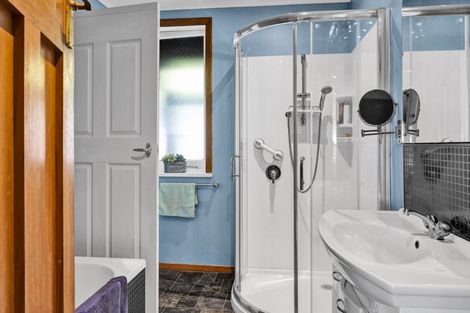 Photo of property in 70 Collins Street, Hawera, 4610