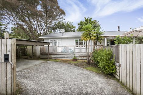 Photo of property in 36 Candia Road, Swanson, Auckland, 0614