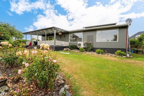 Photo of property in 12 Hillview Place, Pleasant Point, 7903