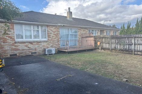 Photo of property in 15 Miller Road, Mangere Bridge, Auckland, 2022