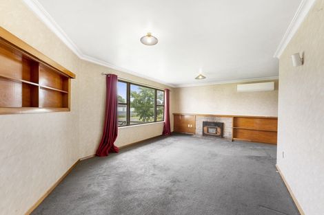 Photo of property in 15 Fox Street, Woodville, 4920