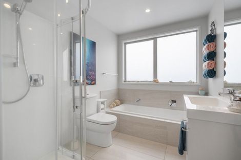 Photo of property in 37 Saint Pauls Drive, Brookfield, Tauranga, 3110