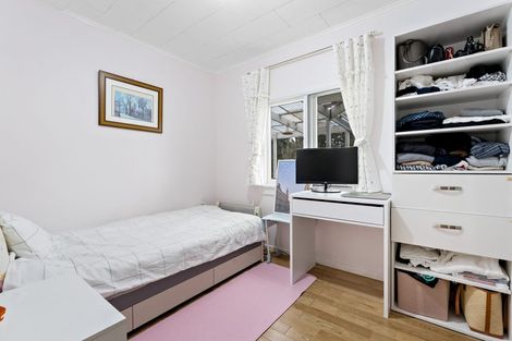 Photo of property in 118 Motu Road, Kumeu, 0891