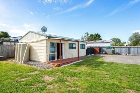 Photo of property in 6 Mavis Avenue, Waikawa Beach, Levin, 5573