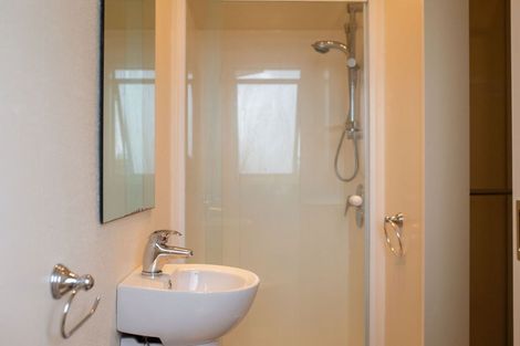 Photo of property in 9 Amokura Street, Waikanae, 5036