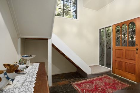 Photo of property in 208 Woodlands Park Road, Titirangi, Auckland, 0604