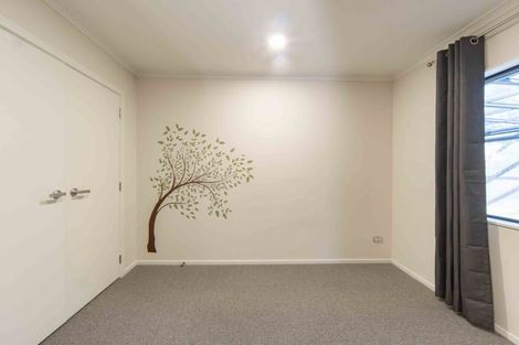 Photo of property in 35 Whitney Place, Rototuna North, Hamilton, 3210