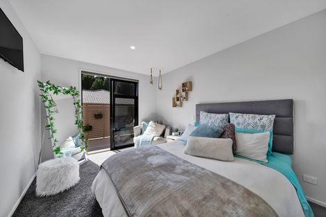 Photo of property in 57 Brooklands Road, Brooklands, New Plymouth, 4310