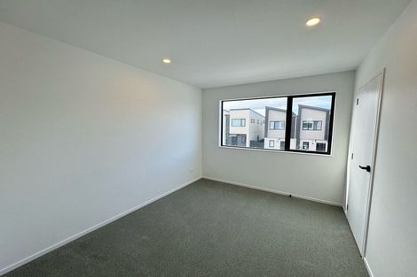 Photo of property in 10 Kiato Lane, Flat Bush, Auckland, 2019