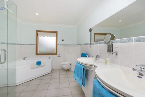 Photo of property in 2 Kauri Drive, Sandspit, Warkworth, 0982