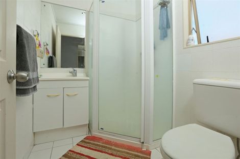 Photo of property in 11 Lockington Avenue, Henderson, Auckland, 0612