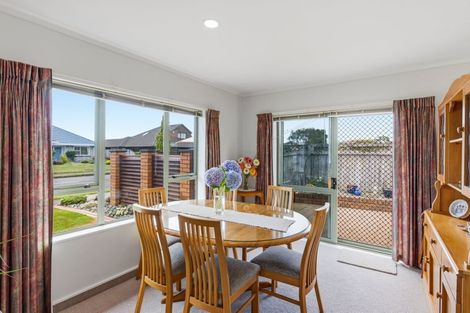 Photo of property in 68 Cedar Drive, Paraparaumu Beach, Paraparaumu, 5032