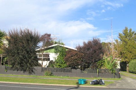 Photo of property in 99 Collins Road, Melville, Hamilton, 3206